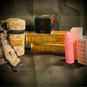 Jeffree Star Lip Bundle 4pc The Gloss + Velour Lipstick NWT